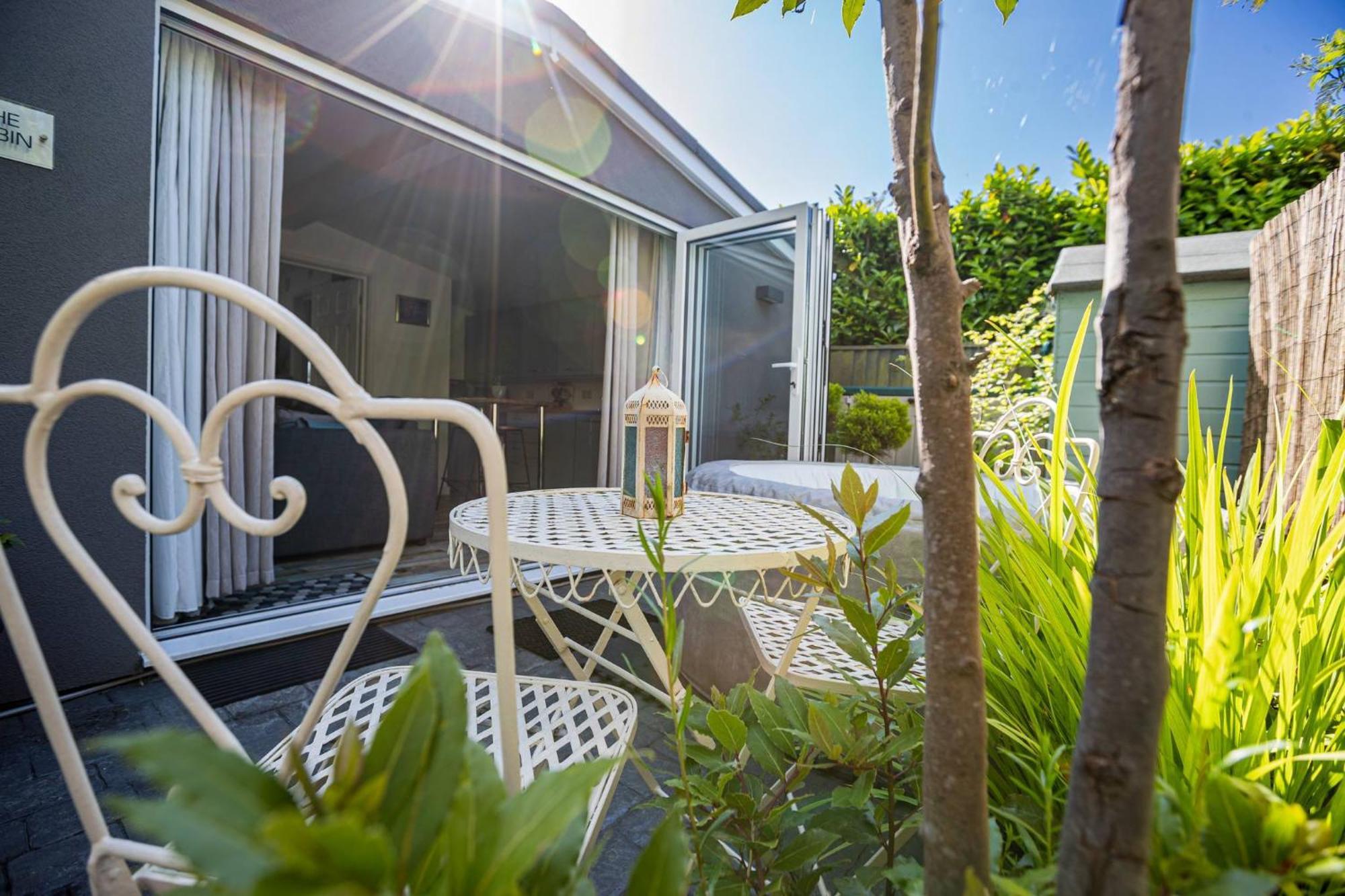 Hideaway Cabin For Two On Edge Of New Forest Hinton  Exterior photo